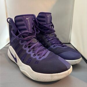 Nike Hyperdunk Men's Purple Athletic Shoes